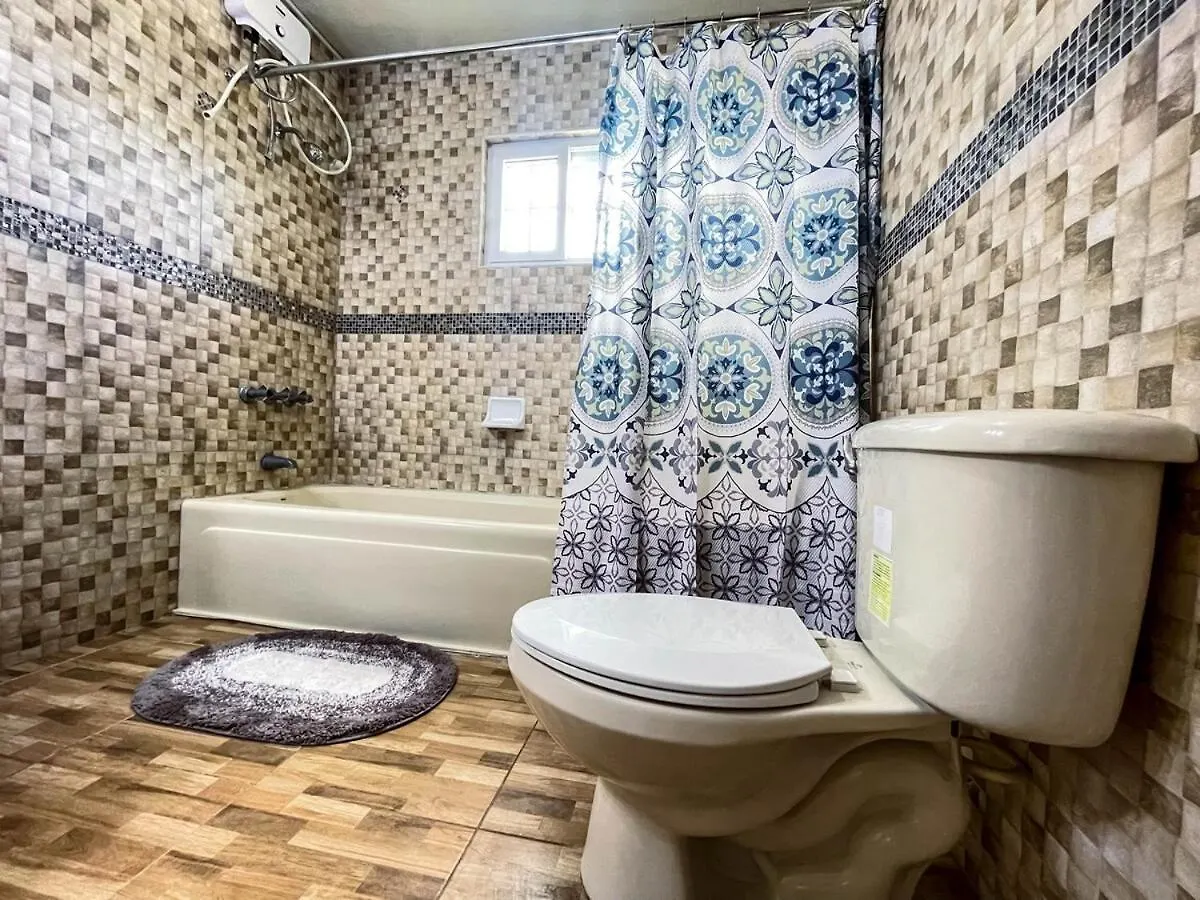Sham Suite Boscobel Apartment