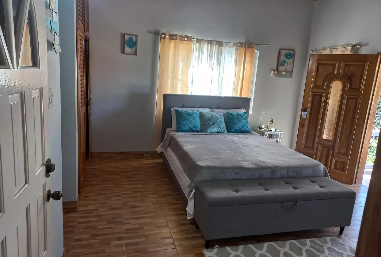 Sham Suite Boscobel Apartment