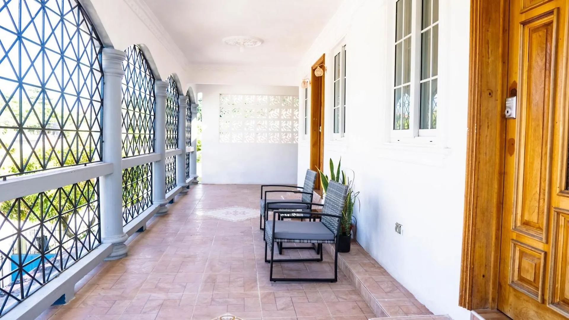 Sham Suite Boscobel Jamaica