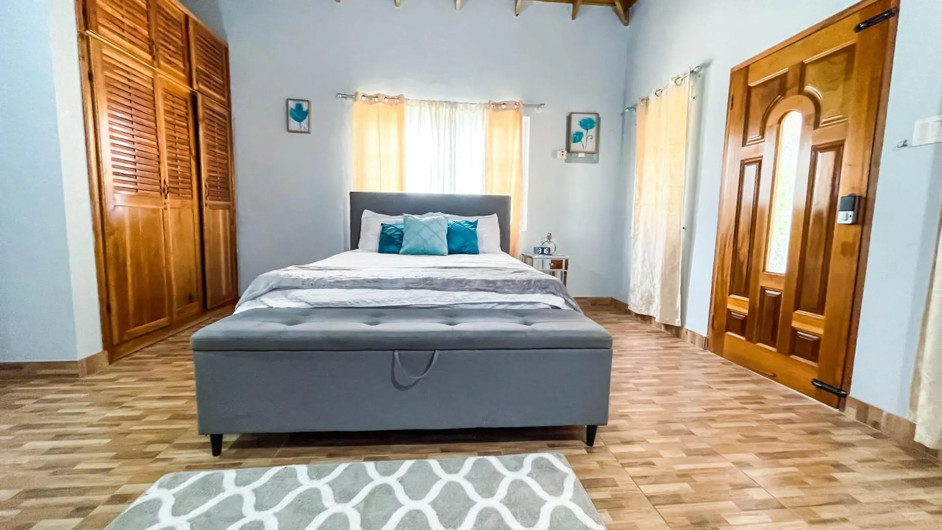 Apartment Sham Suite Boscobel Jamaica
